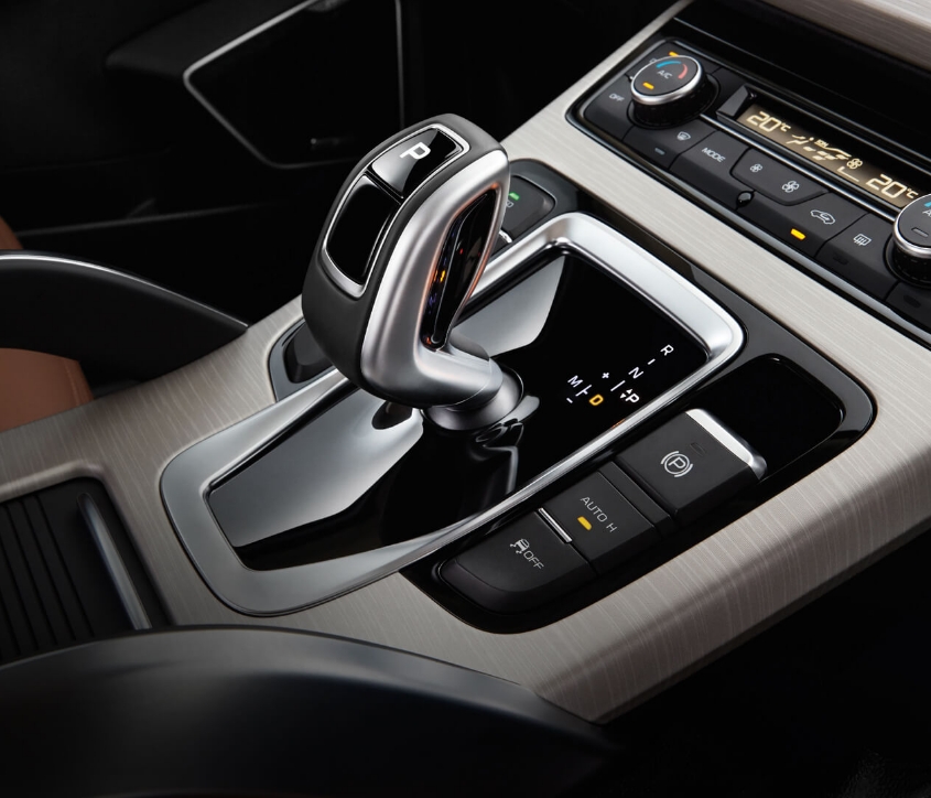X70-7-speed-dual-clutch-transmission