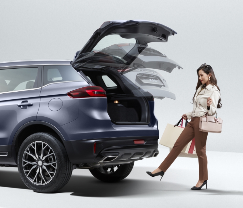 X70-Power-tailgate