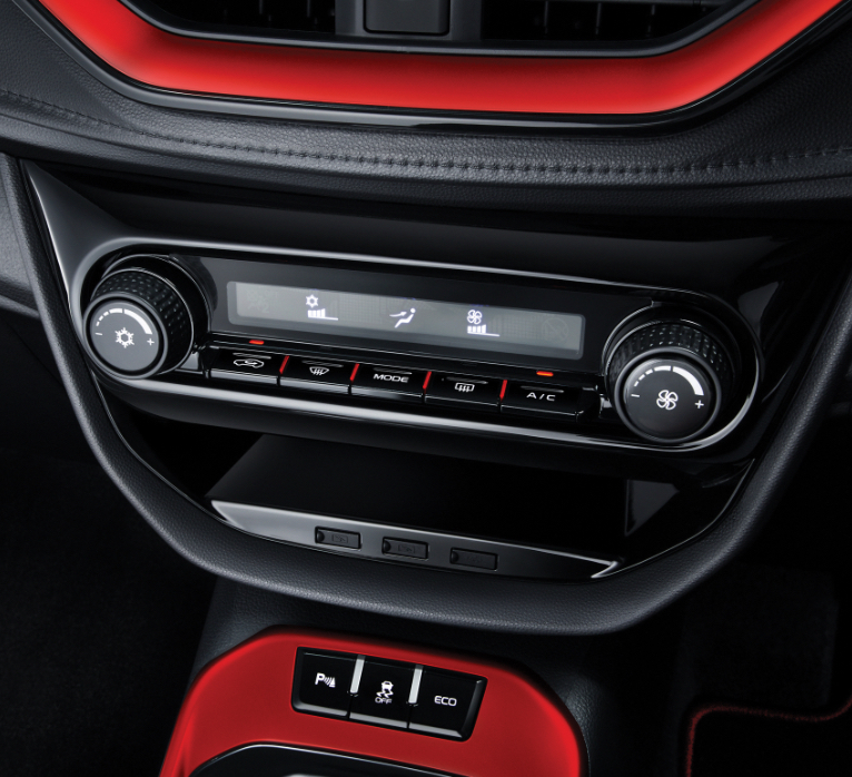 proton-iriz-2022-air-conditioning-with-digital-display